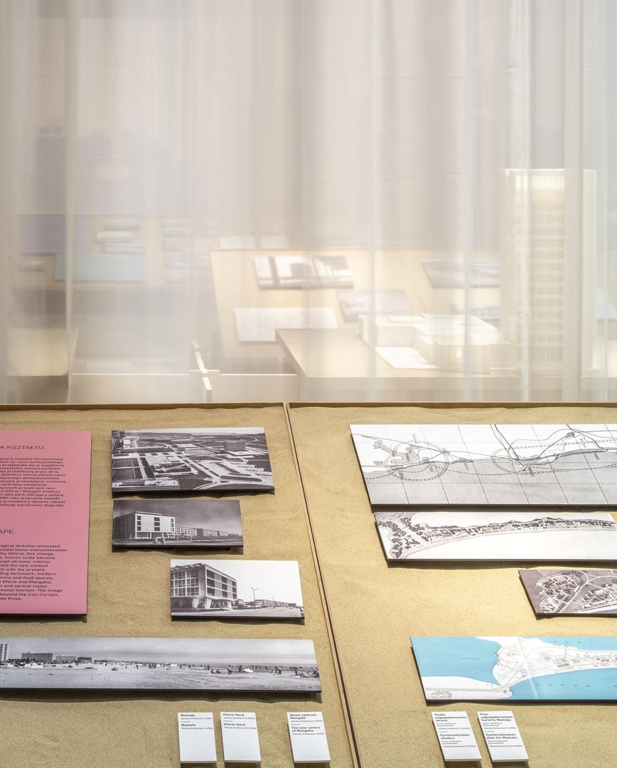 Wystawa "Czarnomorska utopia 1955-1989. Dramat architektoniczny w pięciu aktach" w Muzeum Architektury we Wrocławiu