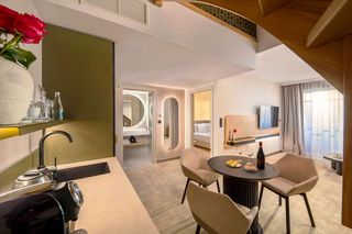  Karpacz. Pierwszy hotel tej sieci w Polsce. Na turystów czeka pięć gwiazdek [ZDJĘCIA].