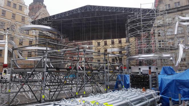 Scena na wrocławskim rynku już nabiera kszatłtów