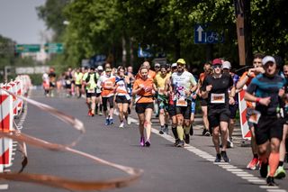 DOZ Maraton Łódź 2025. Zmiany w komunikacji miejskiej. Sprawdź, jak dojechać!