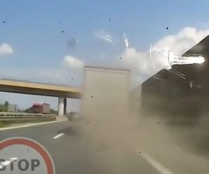 Chwile grozy na trasie A4 pod Wrocławiem. Nagle doszło do wybuchu