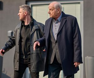 Na Wspólnej odc. 4039. Hebel (Tadeusz Huk), Seba (Bartosz Głogowski)