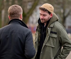 Robert zostaje gangsterem - czy uda mu się zinfiltrować mafię i wyjść z tego cało?