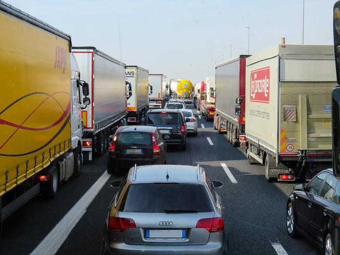 Prędkość jest nadal dominującą przyczyną tragedii na drodze. Podkarpacka policja apeluje o bezpieczny powrót z wakacji!