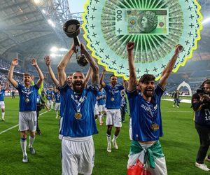 Ekstraklasa rozbiła bank! Rekordowe pieniądze dla klubów. Wiemy, ile zarobił Lech Poznań