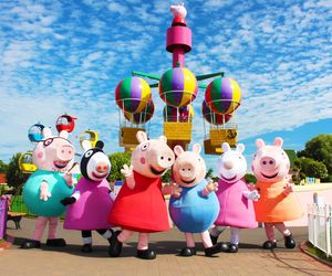 Wakacje jak z bajki. 5 miejsc w Europie, które zachwycą każde dziecko