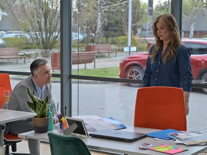 Pierwsza miłość, odcinek 4040: Artur (Łukasz Płoszajski), Berenika Gajewska (Maria Konarowska)