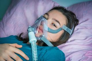 Ministerstwo Zdrowia obniża świadczenia: coraz więcej chorych wymagających respiratoterapii
