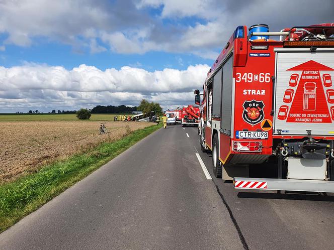 Autobus wypadł z drogi! Fatalny wypadek w Wytrębowicach [ZDJĘCIA]