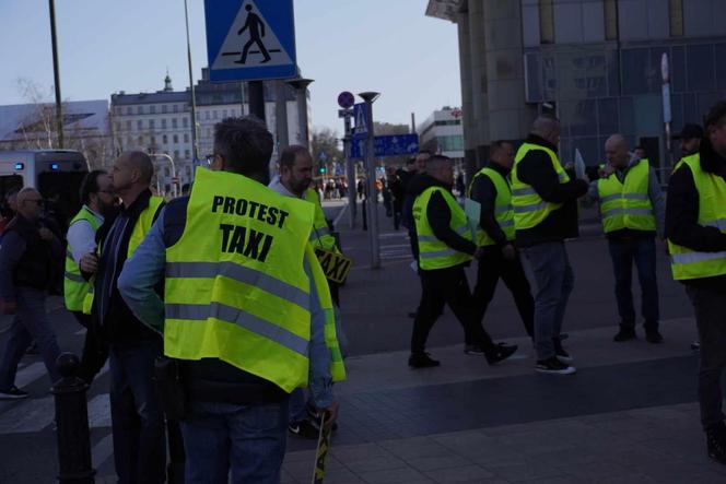 Strajk taksówkarzy w Warszawie (27.03)