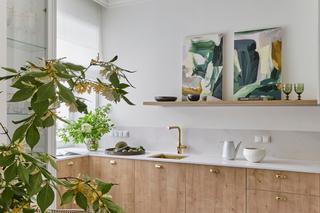 Francuska elegancja. Stylowe mieszkanie w Warszawie