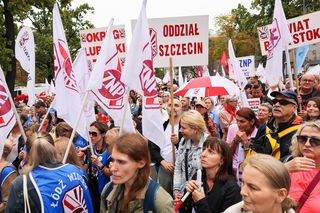 Protest ZNP przed Ministerstwem Edukacji