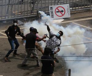 Sri Lanka. Ogromne protesty w Kolombo. Prezydent uciekł ze swojej rezydencji [ZDJĘCIA]