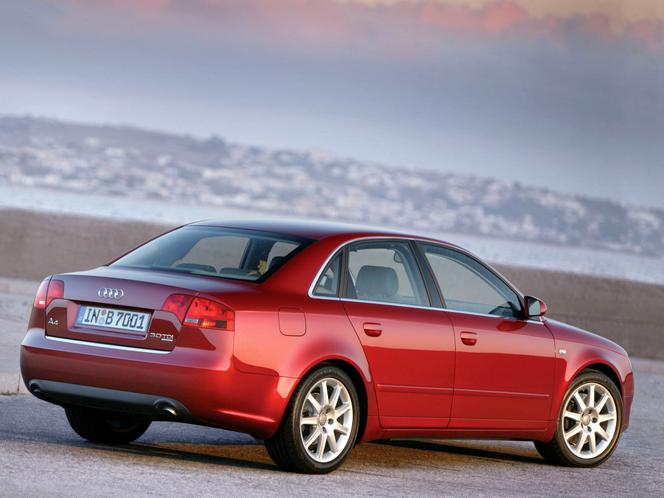 Audi A4 Sedan B7 - (2004-2007)