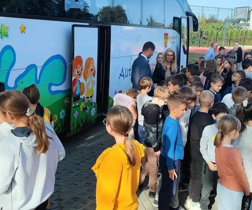 Rodzice mogą kontrolować autokary w 2 minuty. Oto sposób