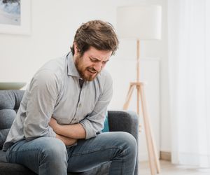 Ból trzustki - co może oznaczać? Przyczyny bólu trzustki