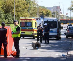 Samochód wjechał w przystanek pełen ludzi na Mokotowie. Trwa akcja ratunkowa