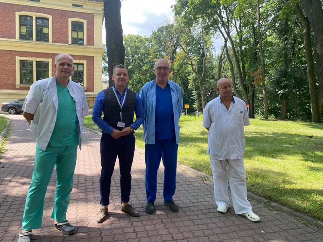 Specjaliści miejskiego szpitalu im. Jonschera w Łodzi