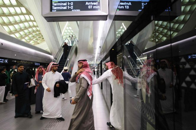 Metro w Rijadzie otwarte! Saudyjczyków wożą pociągi z Chorzowa 