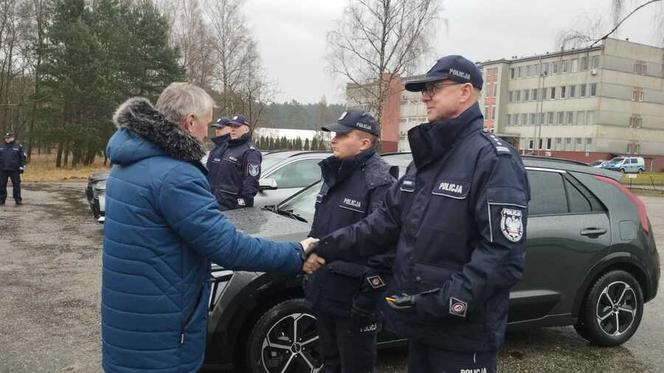 Nieoznakowane radiowozy trafiły do świętokrzyskiej policji