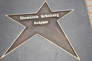 Nowa postać na Łódzkiej Alei Gwiazd. To znany reżyser [ZDJĘCIA]