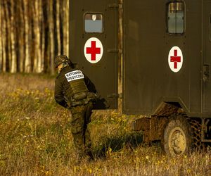 MON we współpracy z cywilami wykształci dla armii medyków. Trochę to jednak potrwa