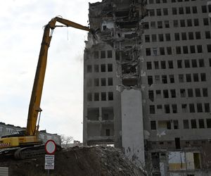 Utrudnienia związane z rozbiórką Związkowca