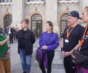 Filmowcy z Niemiec kręcą serial we wnętrzach Śląskiego Urzędu Wojewódzkiego w Katowicach