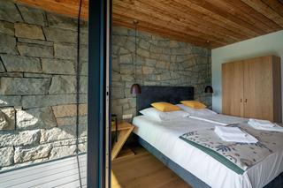 Shelter House w Kościelisku: dom w duchu tatrzańskiego schroniska