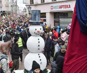 Orszak Trzech Króli w Toruniu. Tak wyglądał 6 stycznia 2024 roku na starówce