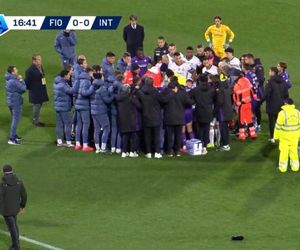 Piłkarz zasłabł na boisku! Przerażające sceny w meczu Fiorentina – Inter. Walczą o zdrowie Edoardo Bove