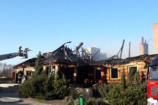 Bilans strat po nocnych burzach: Spłonął budynek w skansenie