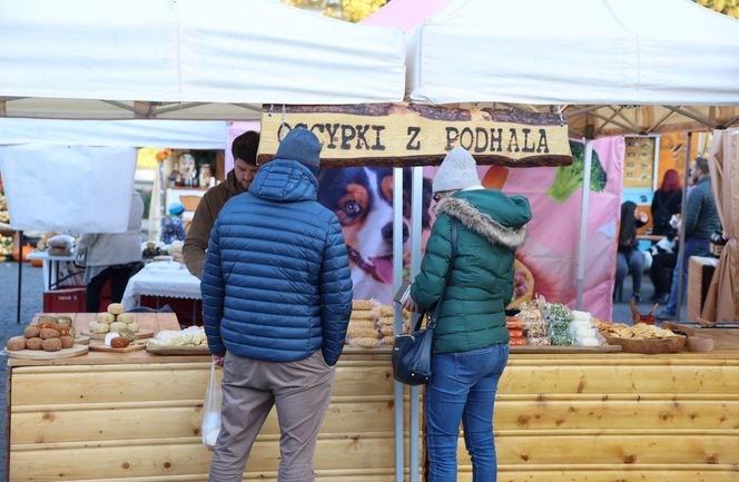 Festiwal Czekolady i Słodkości na placu pod zamkiem w Lublinie 