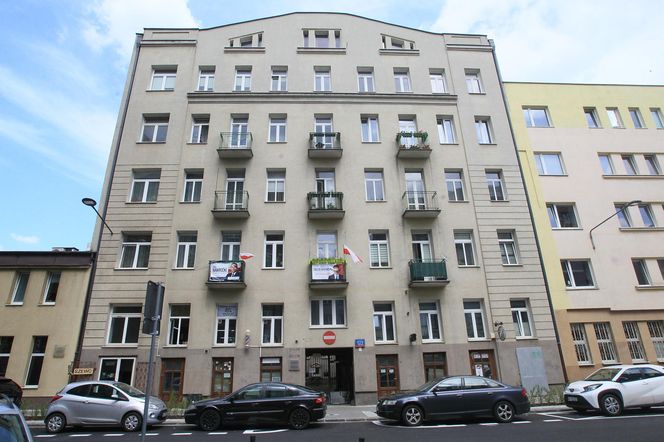 Mieszkają drzwi w drzwi, popierają rożnych kandydatów. Jedni za Trzaskowskim, drudzy za Nawrockim. Jak ze sobą żyją?