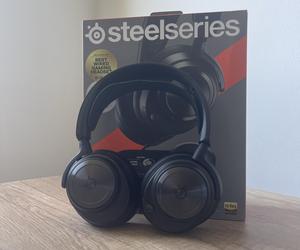 SteelSeries Arctis Nova 