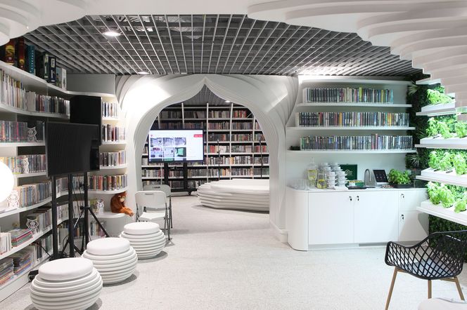 Otworzyli pierwszą w Polsce bibliotekę na stacji metra. Metroteka już działa