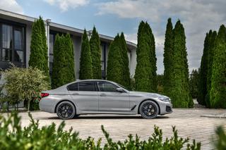 (2021) BMW 545e xDrive PHEV