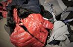 Bułgar handlował na targu w Będzinie podróbkami znanych marek. 46-latka zwinęła policja