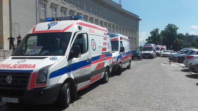 Protest ratowników medycznych we Wrocławiu