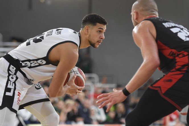 Legia Warszawa wygrała 87:76 z Energą Czarnymi Słupsk