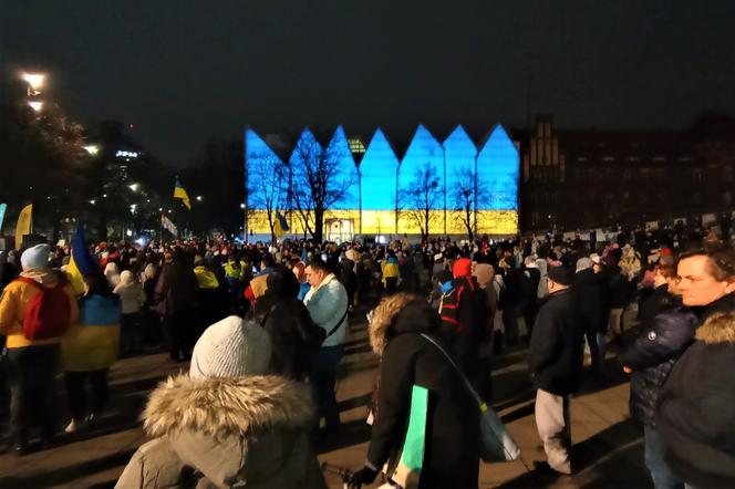 Manifestacja na pl. Solidarności w Szczecinie w pierwszą rocznicę inwazji na Ukrainę