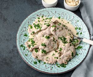 Schab w sosie chrzanowym. Duet smaków doskonały na weekendowy obiad