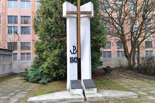 Miasto planuje renowacje pomnika Pomordowanych Pracowników Fabryki Broni - Otrzymało na to 270 tys. złotych