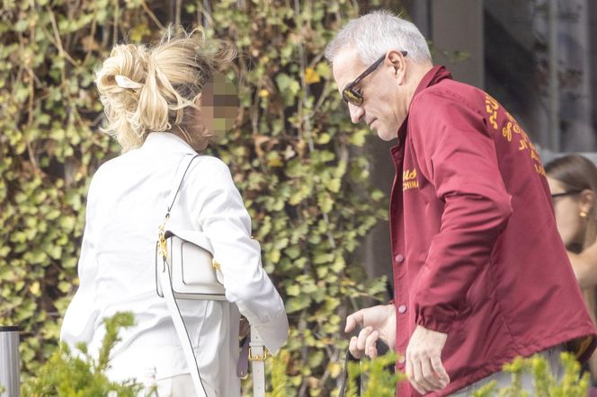 Tak Paweł Orleański całuje nieżonę!