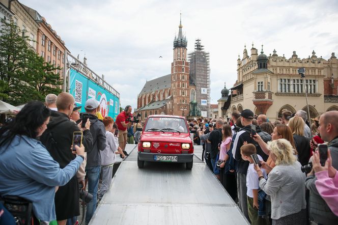 Finał Wielkiej Wyprawy Maluchów na Rynku w Krakowie