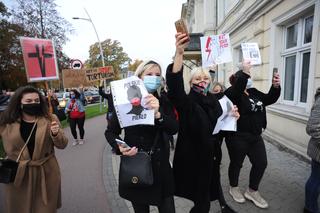 Koszalin: Protest kobiet na ulicach miasta