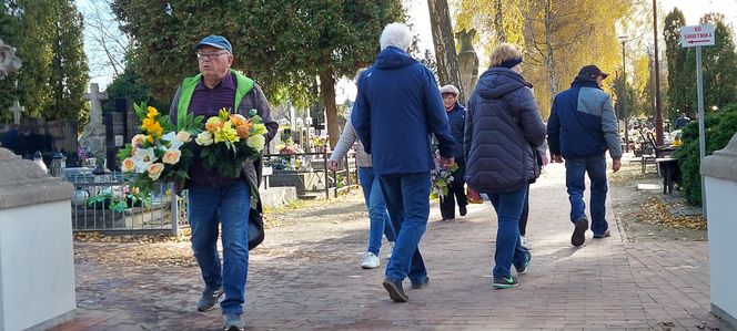 Przygotowania do Wszystkich Świętych Zamość