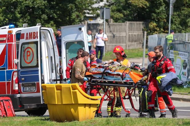 Wstrząs w kopalni Rydułtowy. Jeden górnik transportowany na powierzchnię, akcja przerwana