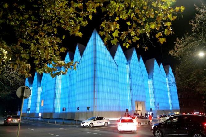 Filharmonia będzie świecić na niebiesko. Kiedy i dlaczego budynek zmieni kolor? 