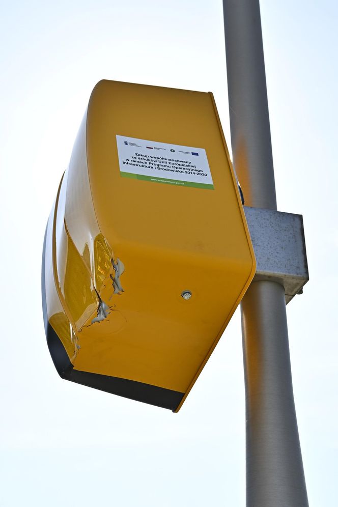 "Ulubiony" fotoradar warszawskich kierowców ponownie zniszczony. Działał 24 godziny